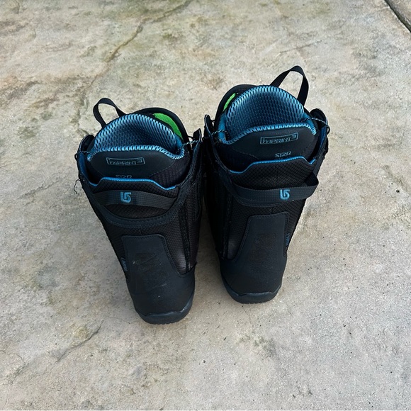 Burton Snowboarding Boots - Picture 5 of 7